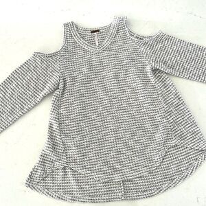POOF gray & white soft cold shoulder long sleeve girls top SZ L